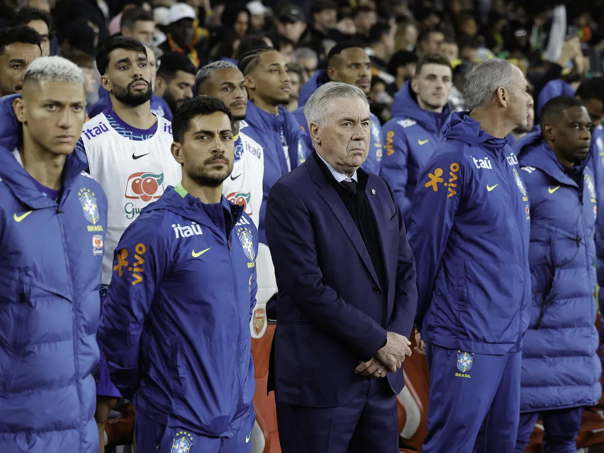 Seleção Brasileira está em Lille para enfrentar a Tunísia; veja detalhes