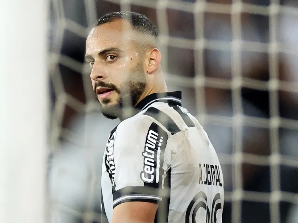 Arthur Cabral, atacante do Botafogo