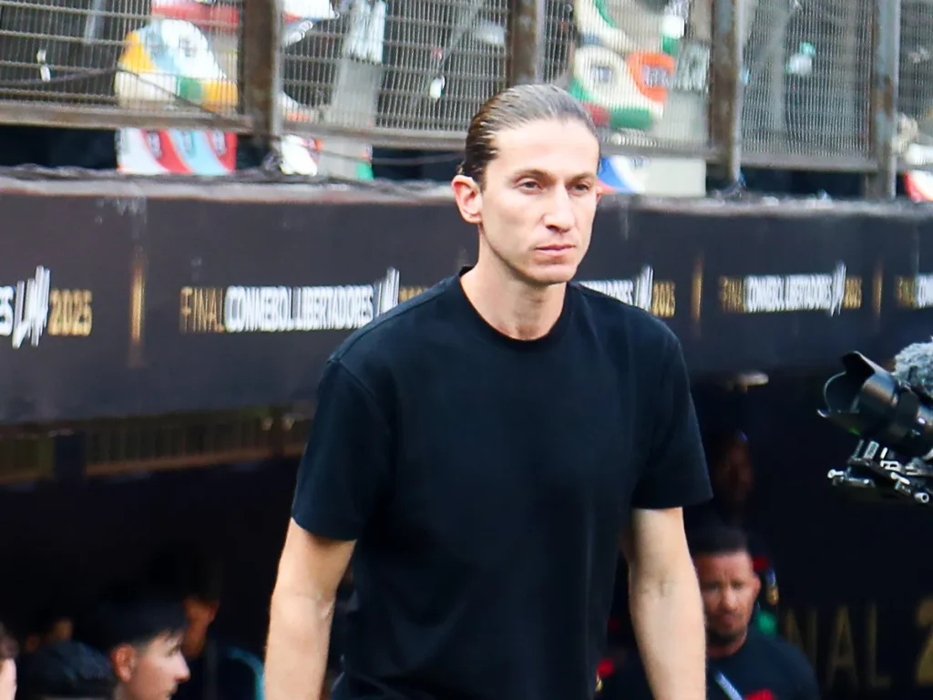 Filipe Luís após título da Copa Libertadores: "Sou um privilegiado"