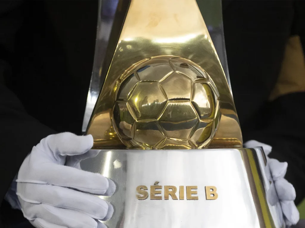 Remo, Atheltico-PR e outros lutam pelo acesso