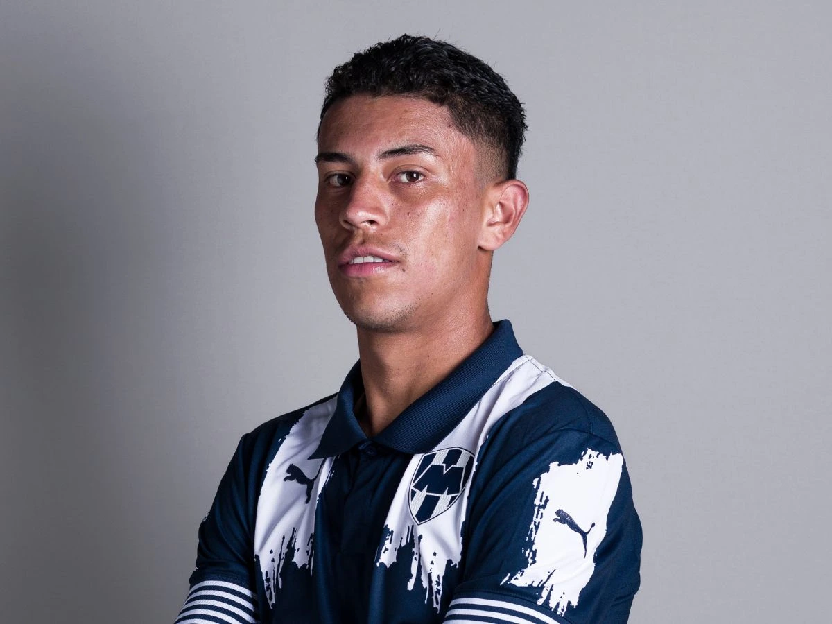 Vasco faz proposta para contratar lateral do Monterrey