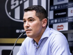 Ex-Vasco e Santos é o CEO do Fortaleza