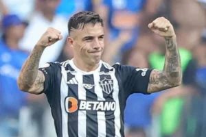 Renzo Saravia não deve renovar com o Atlético-MG, ficará livre no mercado e está fora dos planos de Sampaoli para 2026
