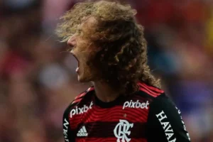 Copa Intercontinental: Leonardo, Ronaldinho e David Luiz unem Flamengo e PSG em elo raro