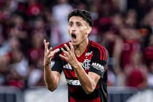 Flamengo mantém percentual dos direitos e libera atacante para o Orlando City; saiba detalhes