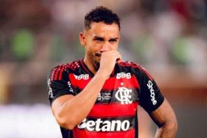 Flamengo: Danilo faz história e zagueiro vira campeão nacional em cinco países