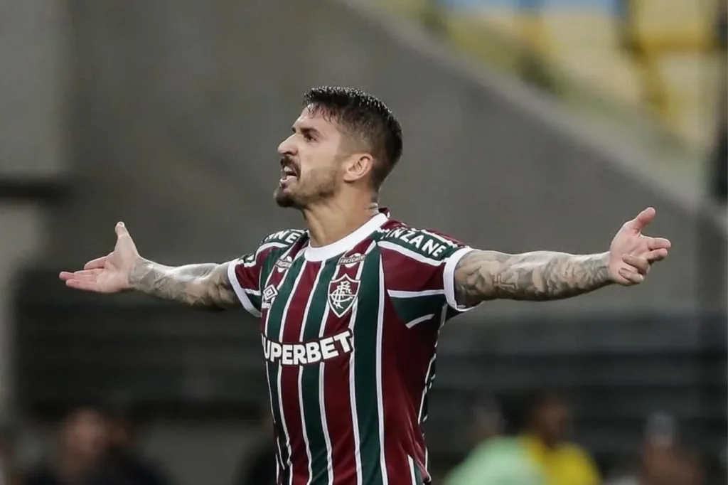 Everaldo ainda fica no Fluminense? Chance de permanência é mínima após temporada irregular