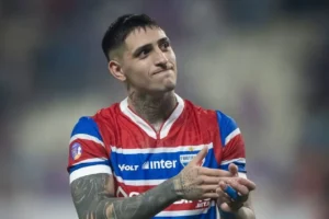 Fortaleza não exerce opção de compra e devolve argentino ao Ajax; saiba detalhes