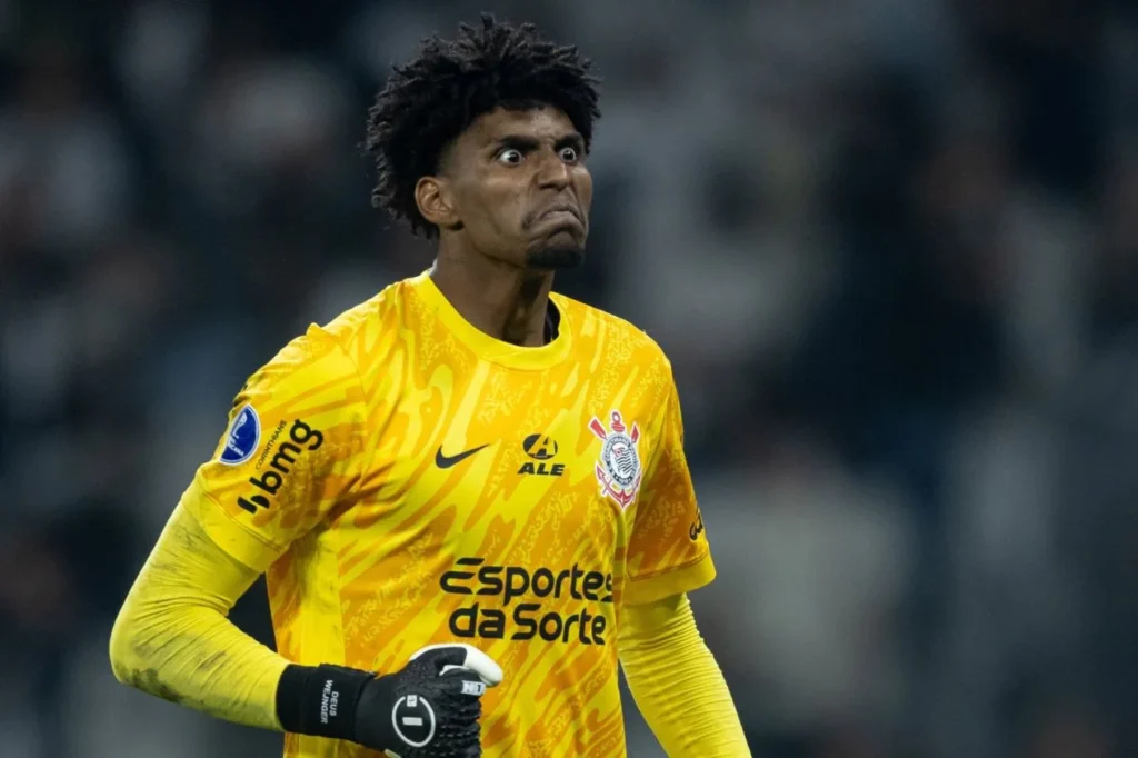 Corinthians recusa proposta da Internazionale por Hugo Souza; saiba valor