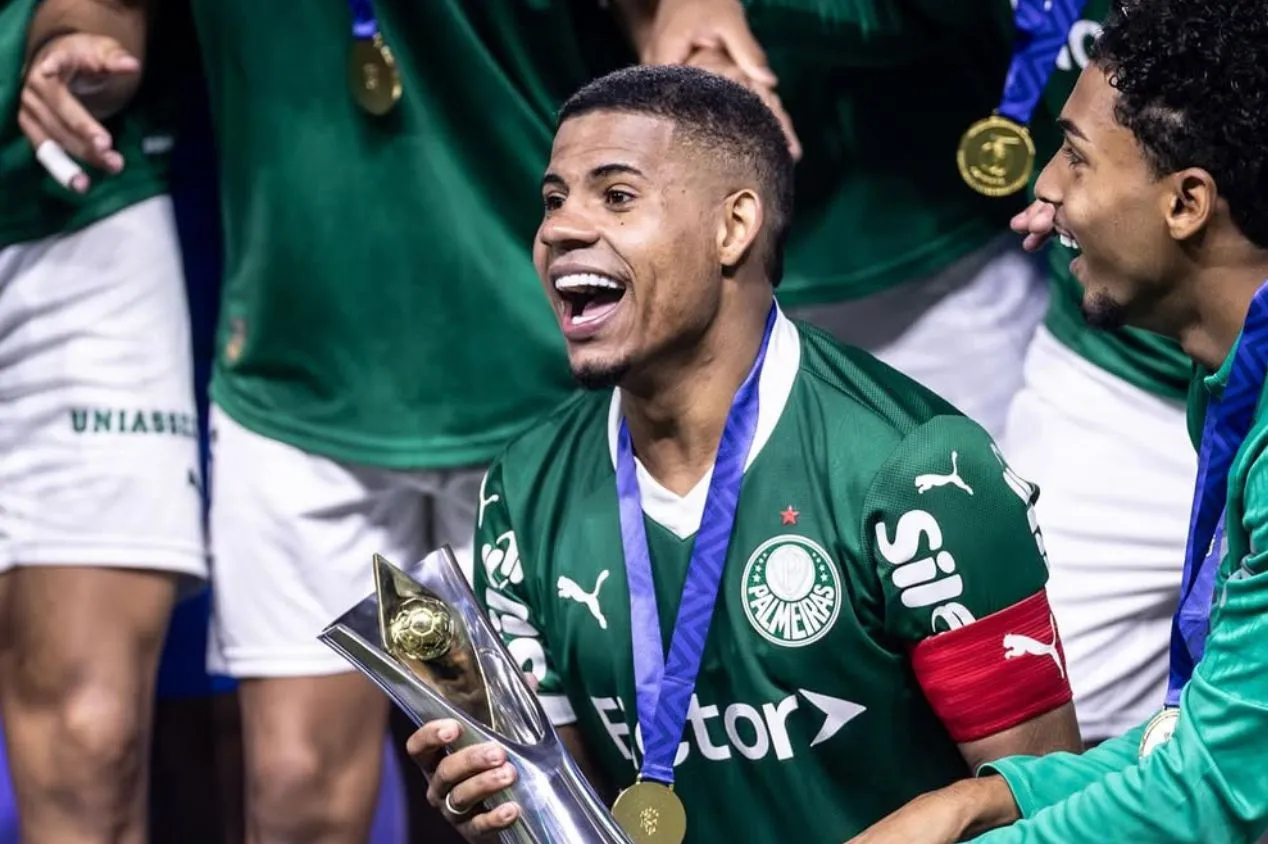 Com aval de Abel Ferreira, joia do Palmeiras estimada em 60 milhões de euros jogará a Copinha