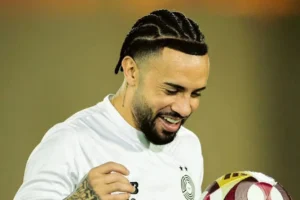 Santos tenta trazer Claudinho de volta e vê Neymar como chave da negociação; saiba detalhes