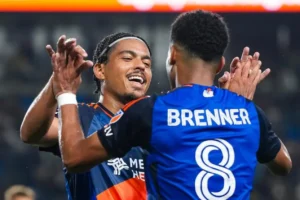 Vale o investimento? Santos avalia contratação de Evander, do FC Cincinnati, para 2026