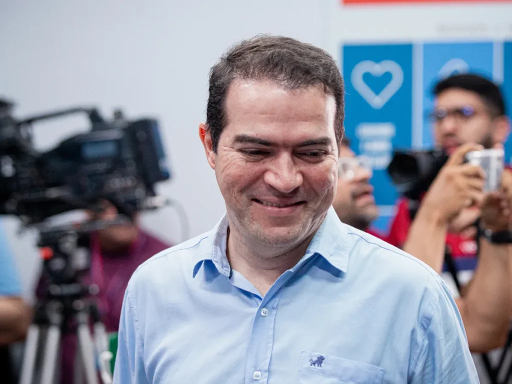 Marcelo Paz negocia com o Corinthians; saiba as exigências do dirigente