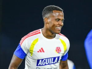 Vasco coloca Jhon Arias no radar, mas impasse com Wolverhampton trava negócio