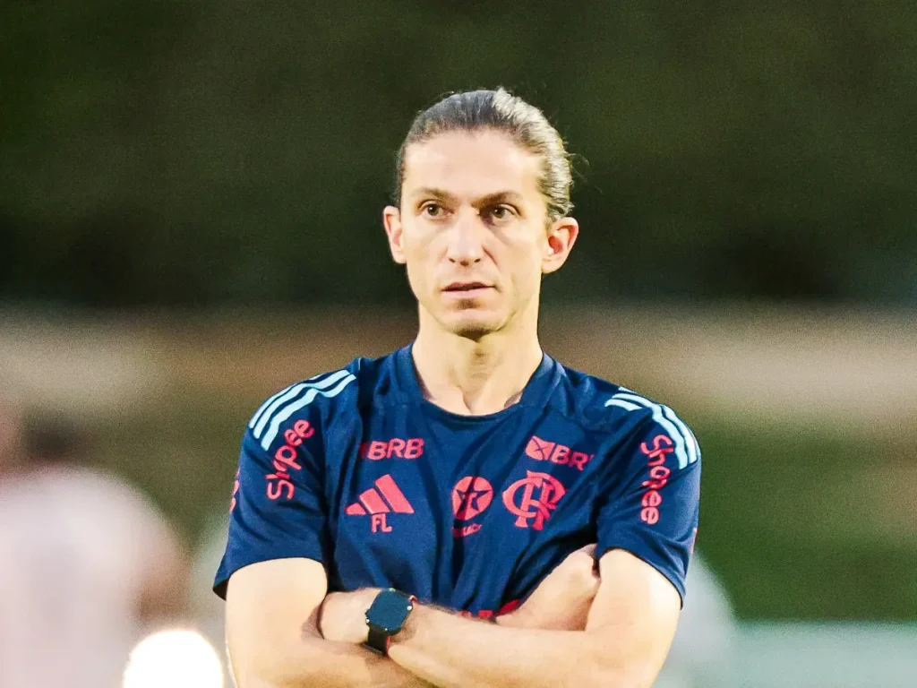Flamengo x PSG: saiba a provável escalação de Filipe Luís na final da Copa Intercontinenal