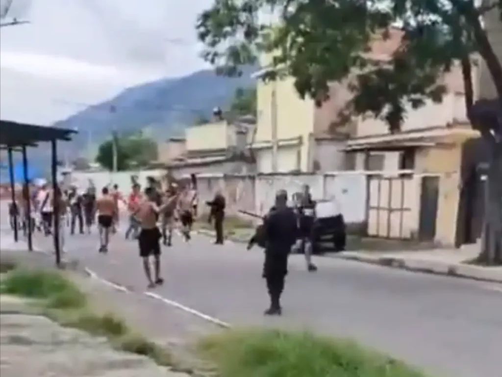 Fluminense x Vasco: homem é esfaqueado durante briga entre organizadas