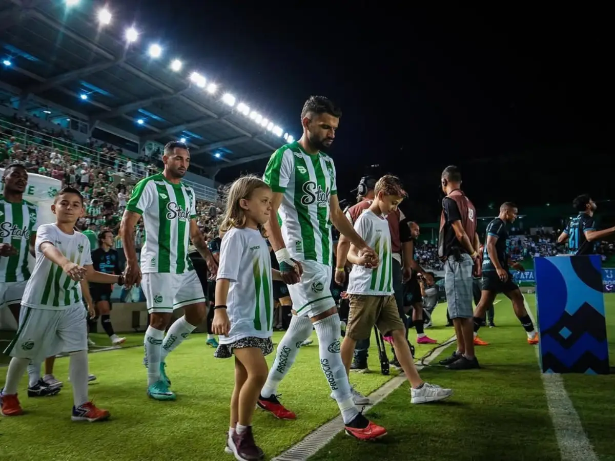 Jádson entra no radar do Athletico-PR