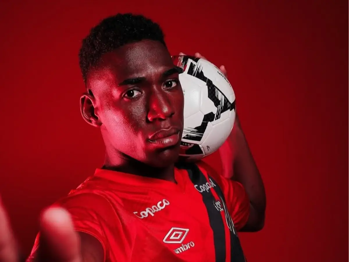 Léo Pelé entra no radar de clube mexicano