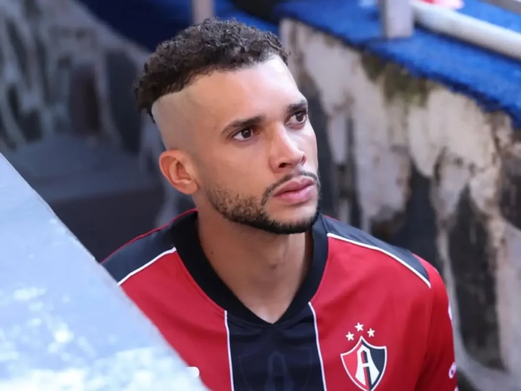 Matheus Dória entra no radar do Athletico-PR