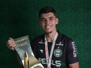 Pedro Morisco entra no radar do Bahia