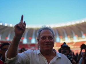 Internacional confirma permanência de Abel Braga, mas em cargo de dirigente; saiba detalhes