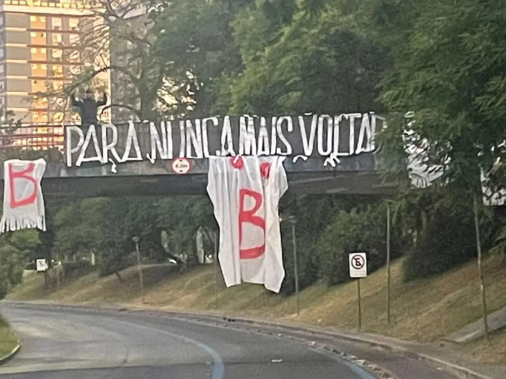 Rebaixamento - Santos, Internacional, Vitória podem cair