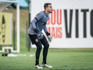 Thiago Couto no Vitória