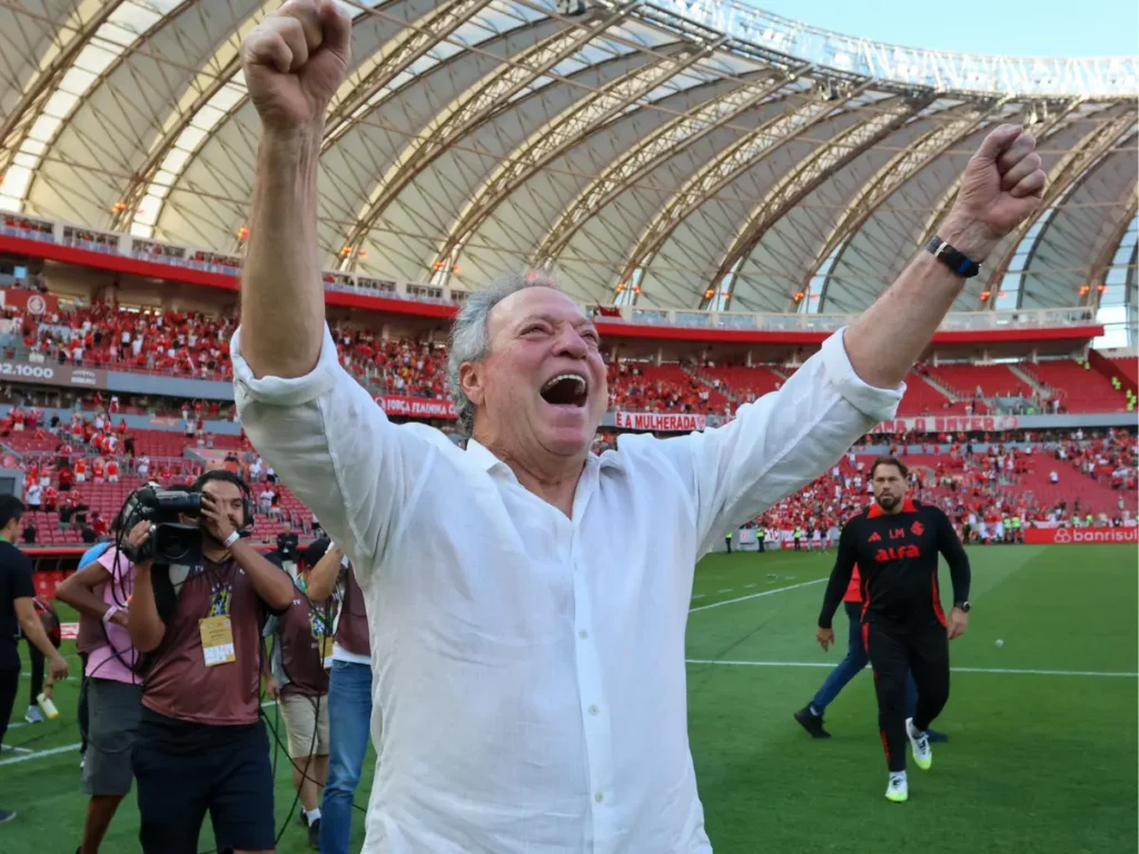 Abel Braga celebra permanência do Internacional na Série A: "Eu acreditava, confiava"