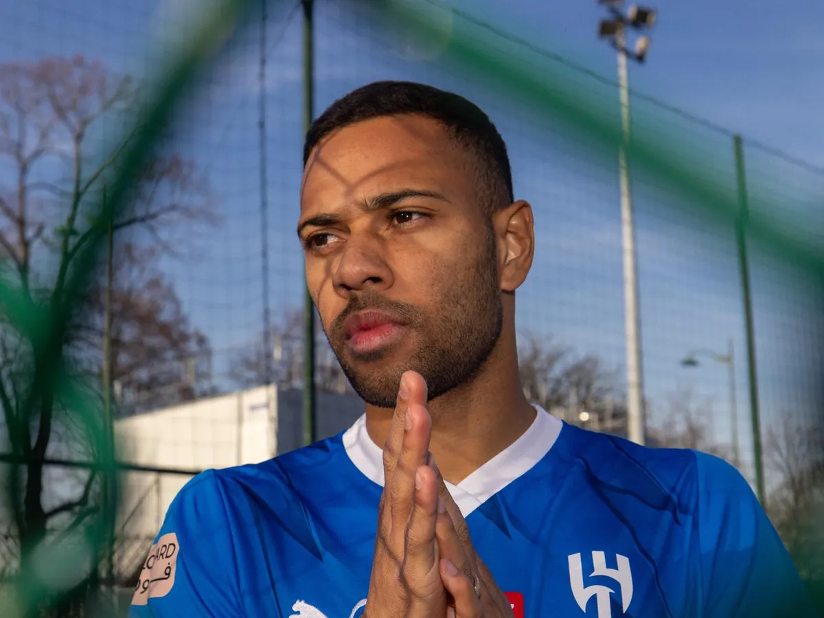 Atlético-MG confirma acerto com o lateral-esquerdo Renan Lodi