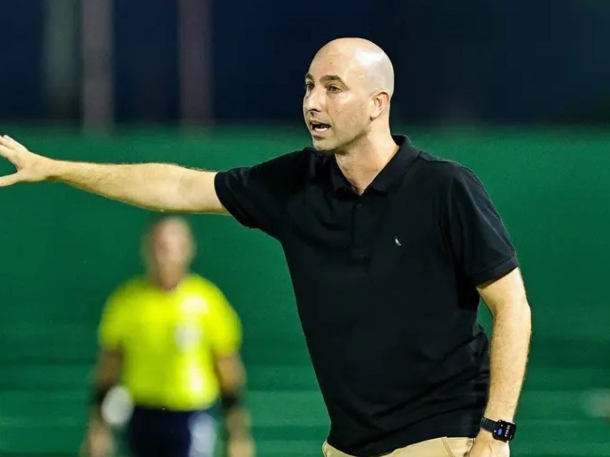 Botafogo: Bellão comemora vitória em estreia como profissional