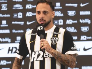Maycon revela motivos que o levaram a trocar o Corinthians pelo Atlético-MG