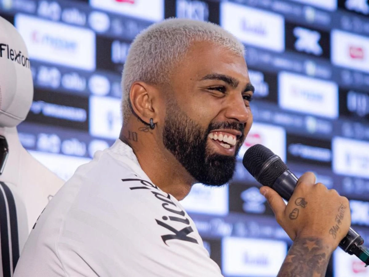 Santos apresenta Gabigol como reforço para a temporada 2026