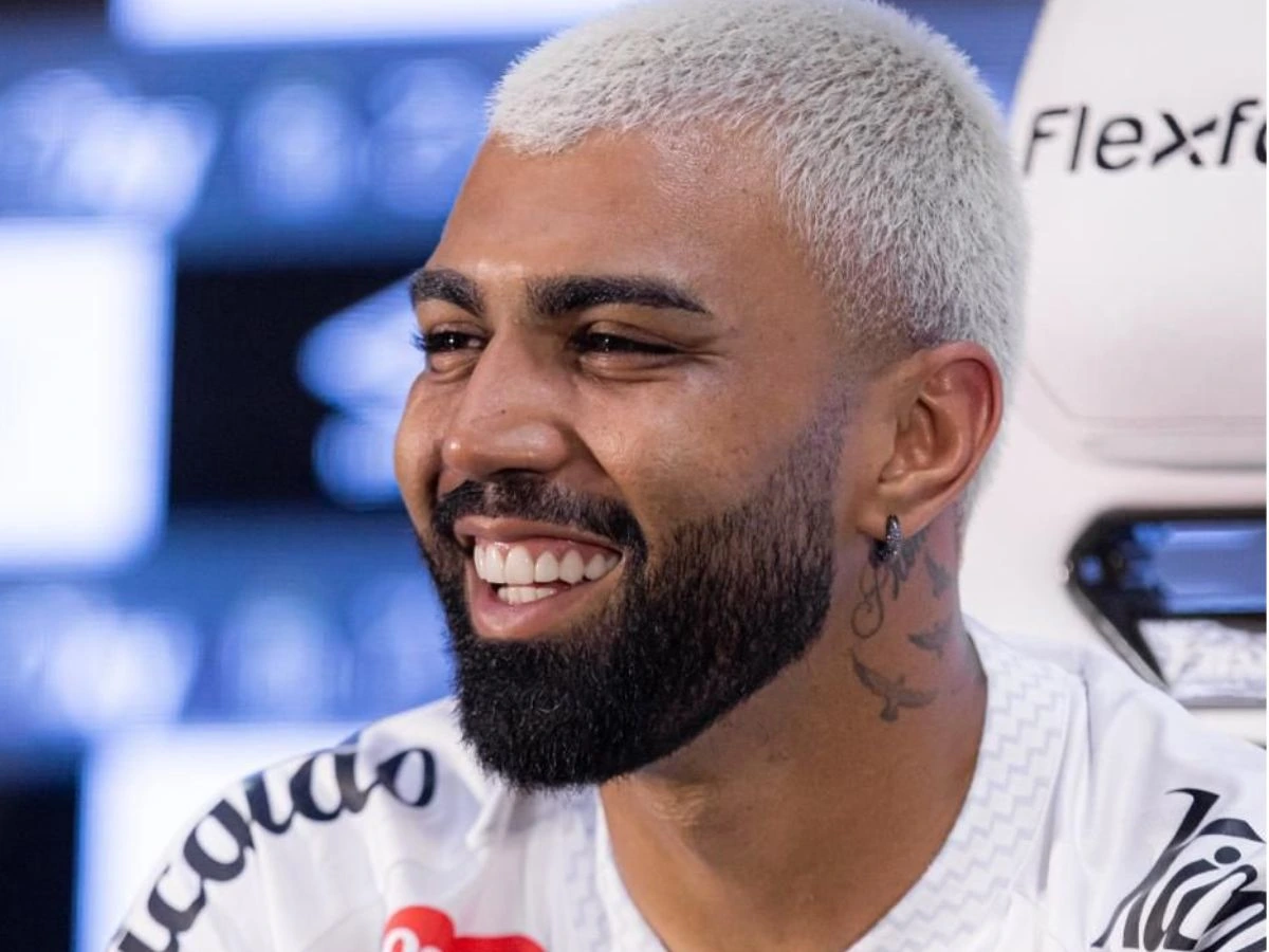 Gabigol se coloca à disposição do futebol feminino a