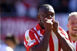 E os outros? Edwuin Cetré entra para o top-1 de contratações do Athletico