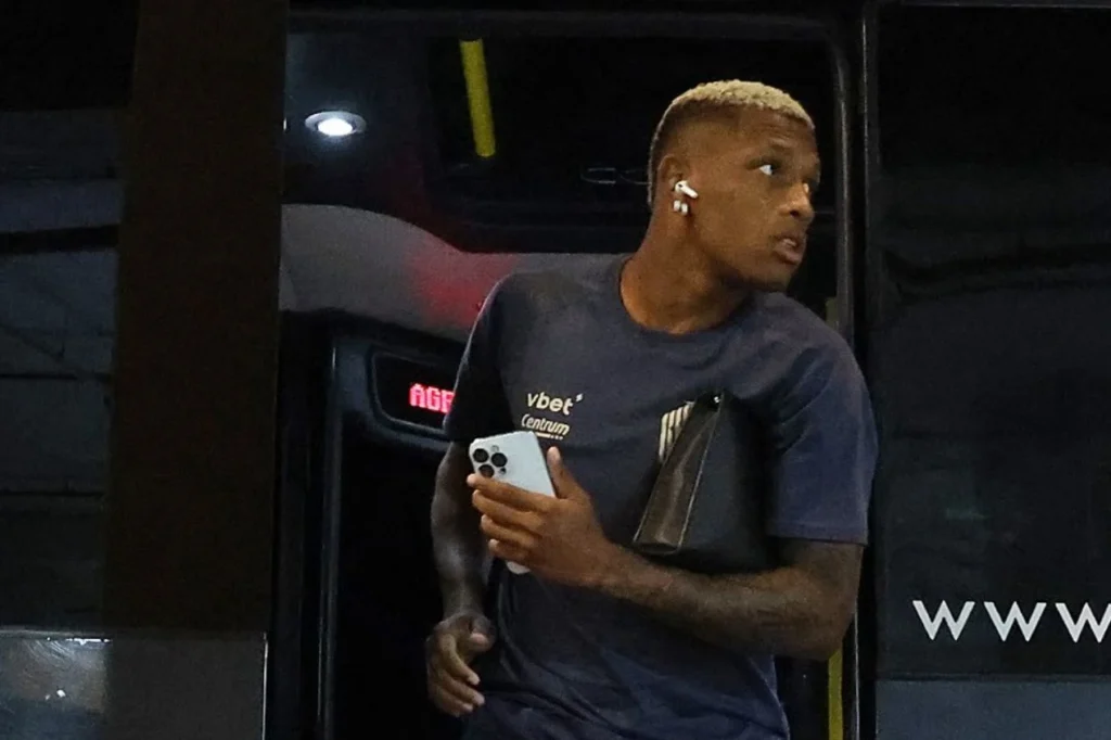 Zenit mira Danilo, do Botafogo, como substituto de Gerson; saiba detalhes