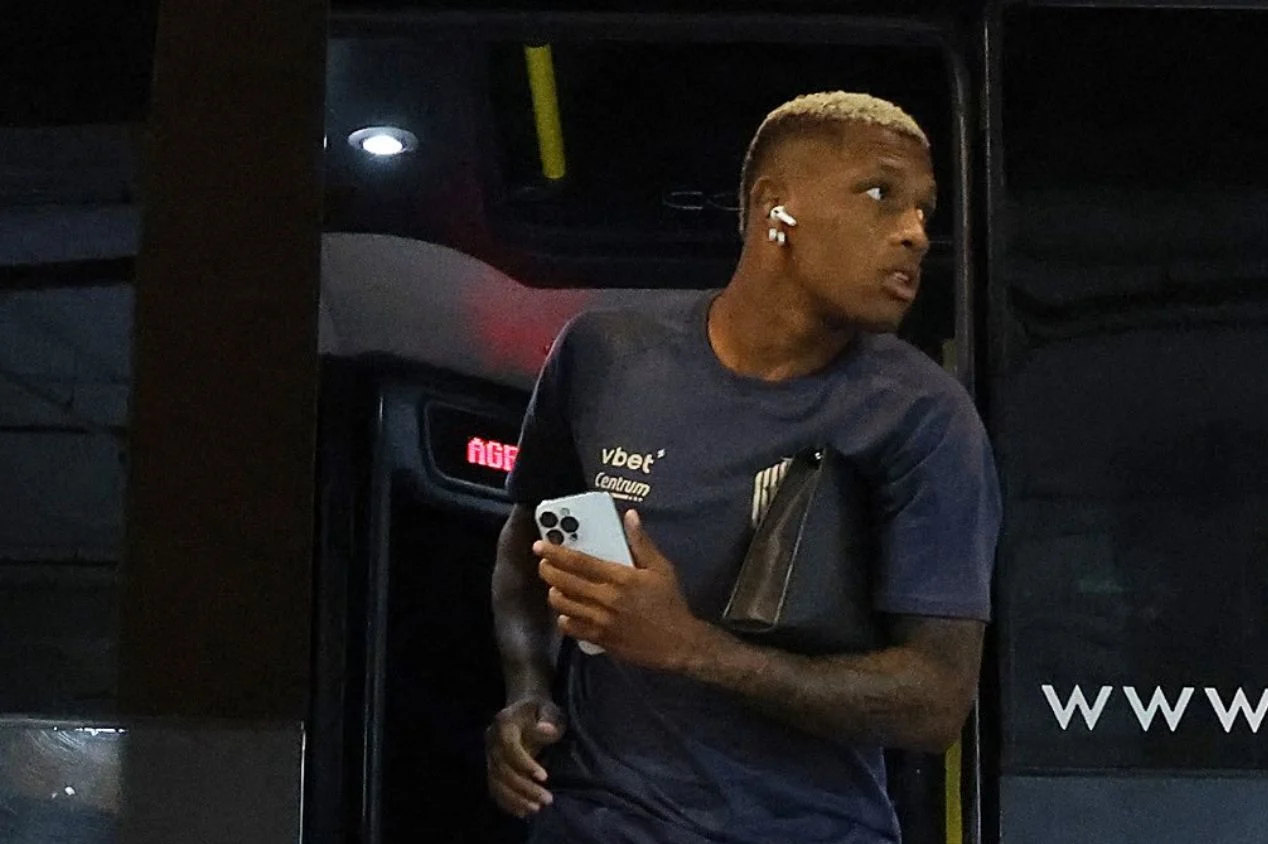 Zenit mira Danilo, do Botafogo, como substituto de Gerson; saiba detalhes