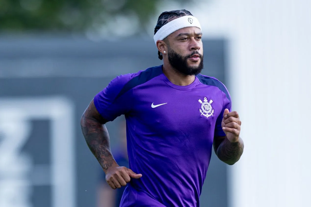 Corinthians projeta saída de Memphis Depay após a Copa do Mundo; entenda