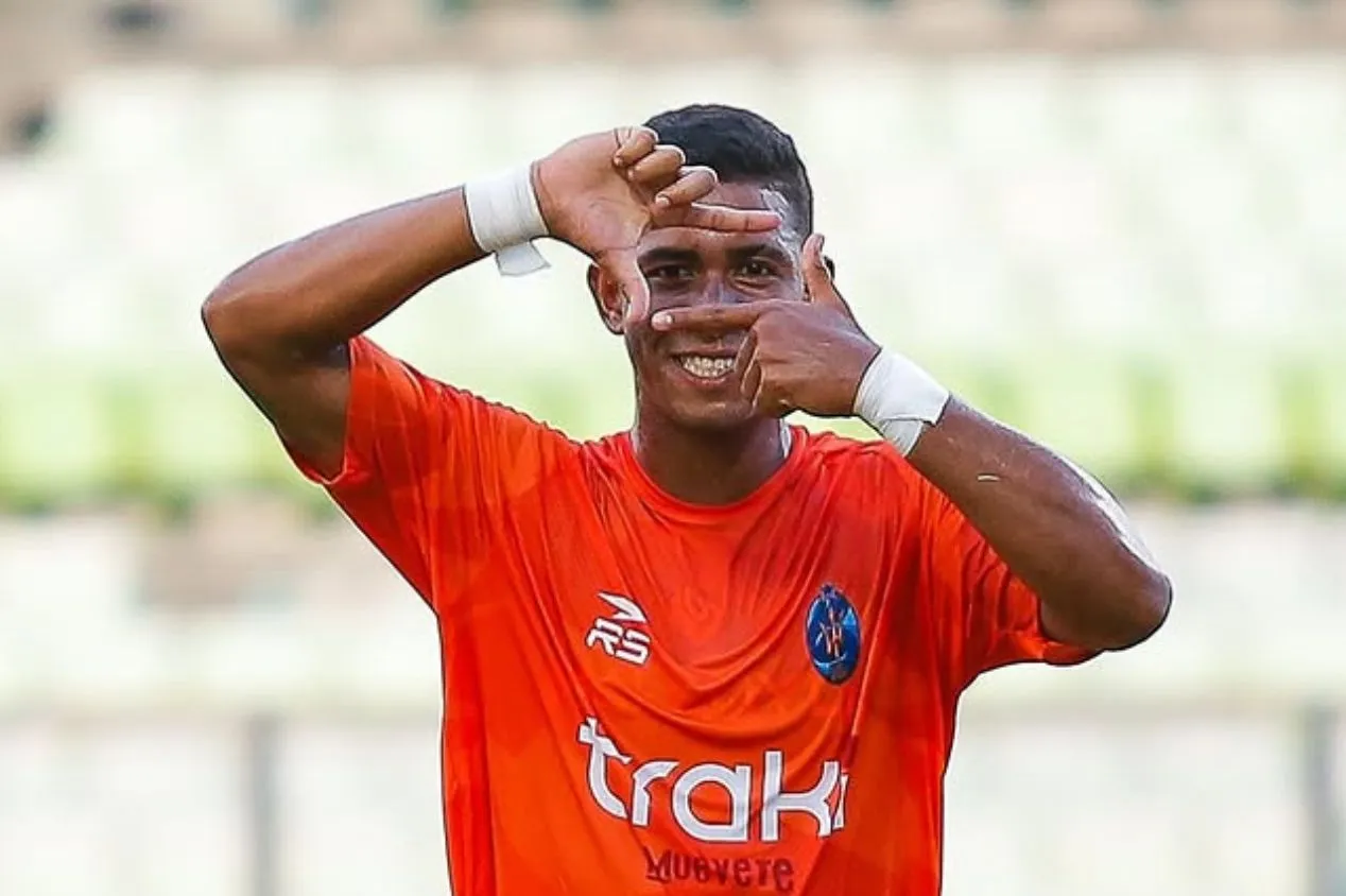 Flamengo: West Ham definir jogador do La Guaira como alvo para substituir Lucas Paquetá