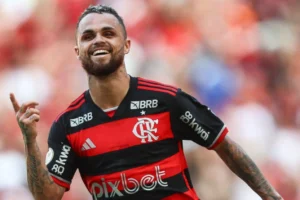 Flamengo aceita proposta saudita por Michael e aguarda decisão do atacante; saiba valor