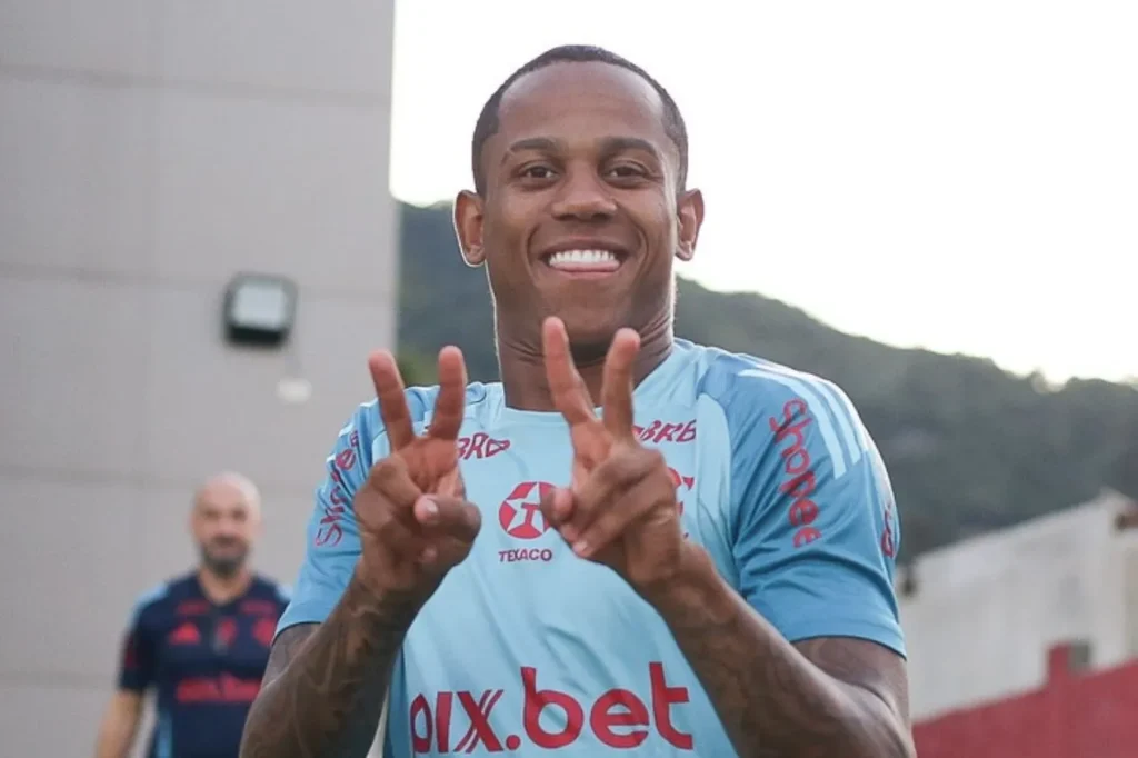 Wallace Yan no Zenit? Atacante do Flamengo aguarda burocracia final para ser anunciado pelo Bragantino