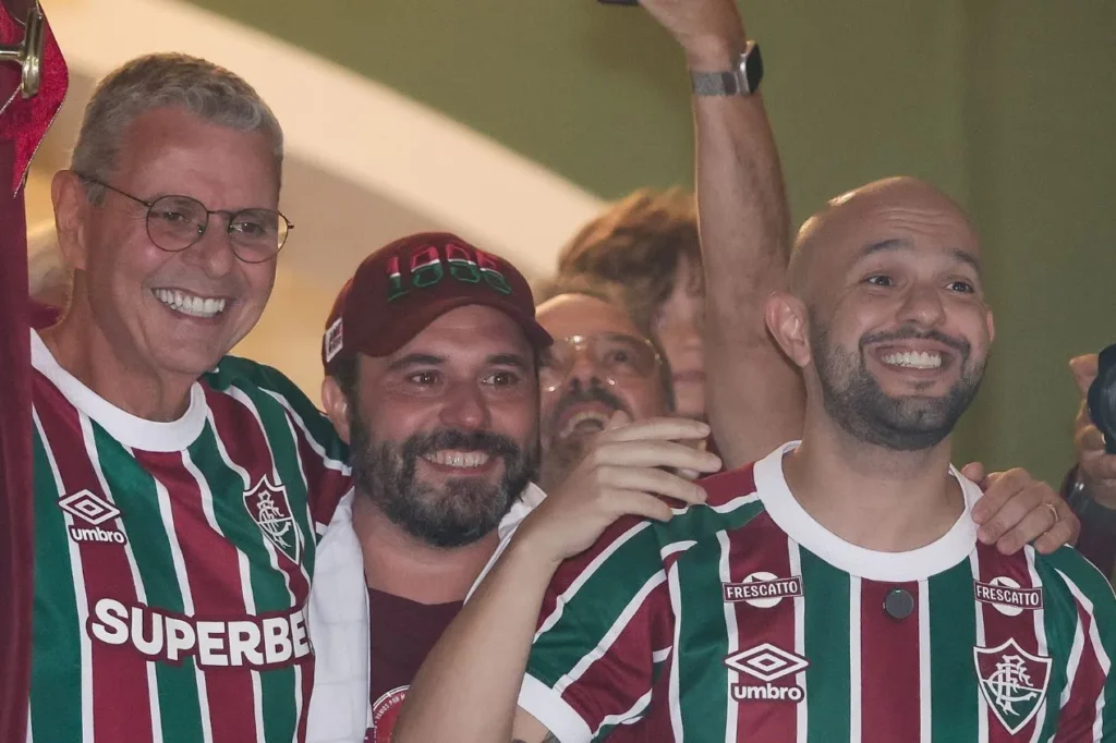 Mário Bittencourt assume cargo e vira o dirigente mais bem pago do Fluminense