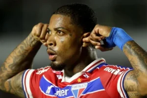 Internacional monitora Marinho e avalia proposta pelo atacante; saiba detalhes