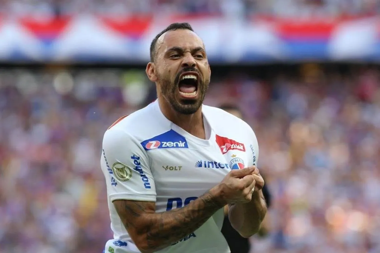 Vitória consulta Moisés, mas pedida do Fortaleza esfria negociação; saiba valor