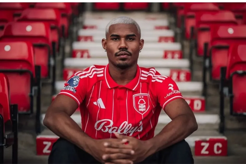 Nottingham Forest trabalha pelo empréstimo de Cuiabano, alvo do Vasco para clube português de Evangelos Marinakis