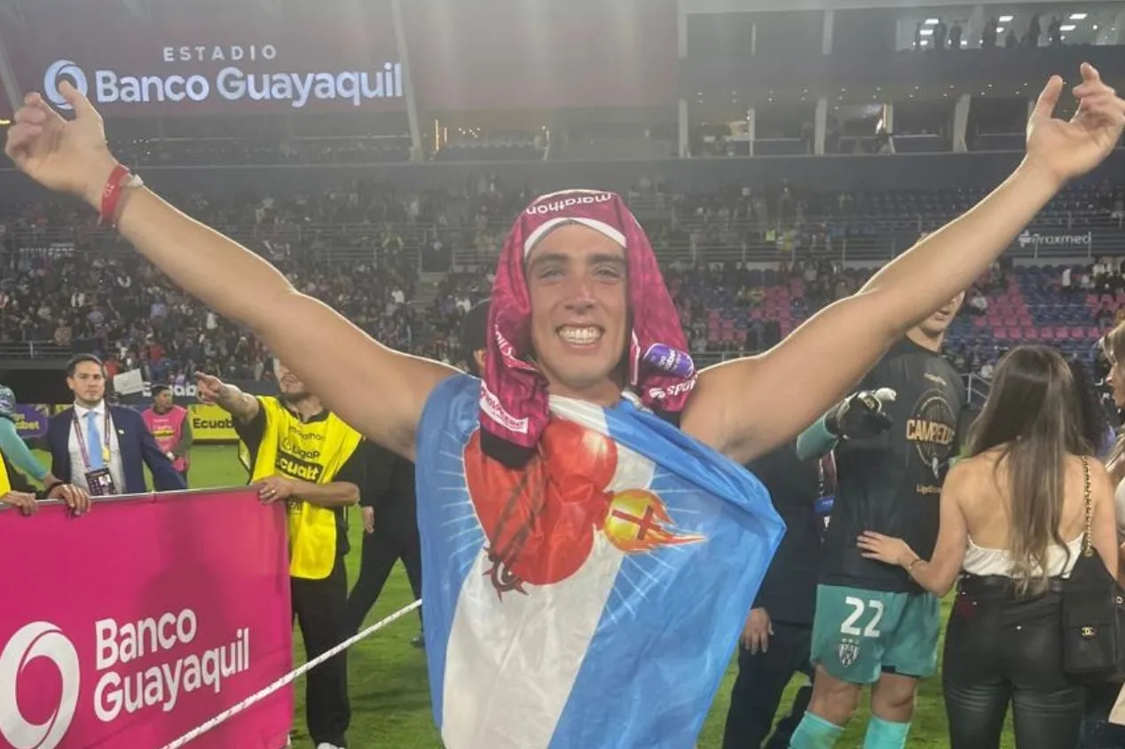 Vasco avança por Claudio Spinelli e apresenta novo modelo de negócio ao Independiente del Valle; entenda operação