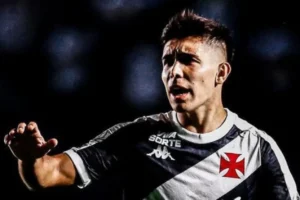 Vasco define saída de Juan Sforza e estabelece venda futura ao Talleres; saiba valor
