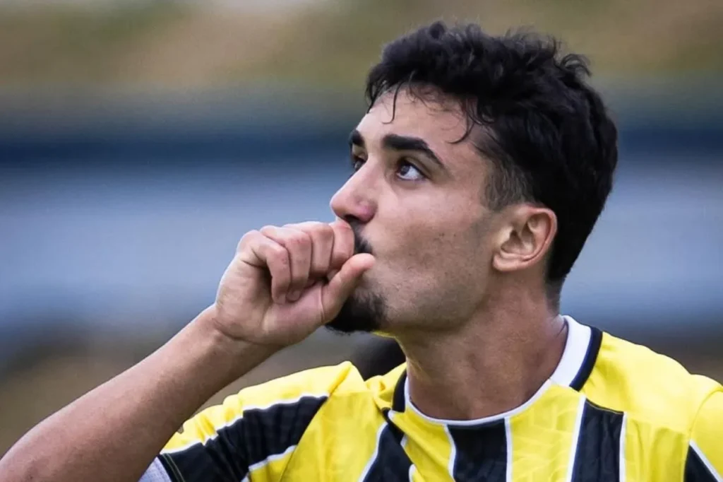 Chapecoense acerta contratação de atacante do Volta Redonda; saiba valor