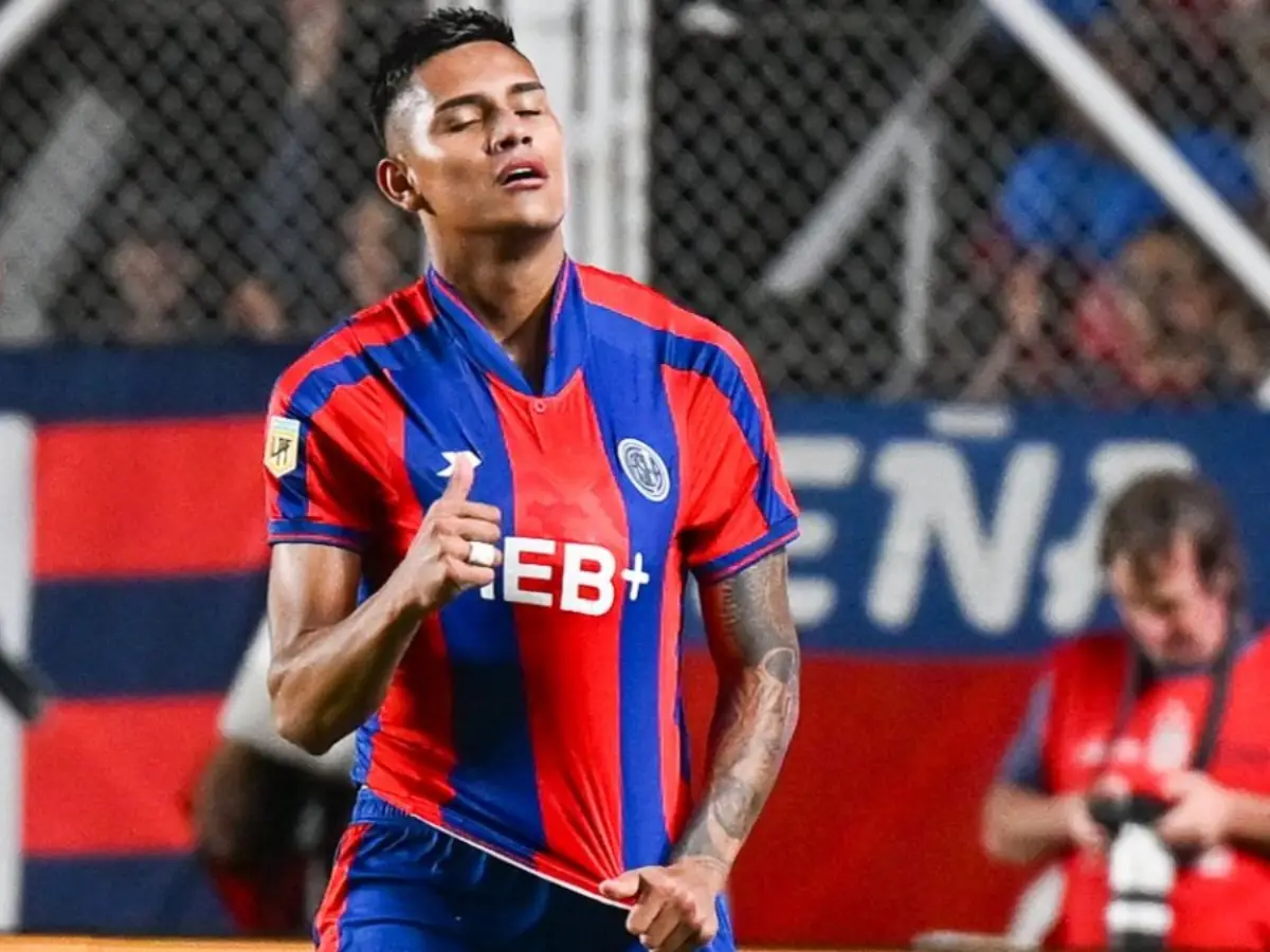 Andres Pereira no radar do Vitória