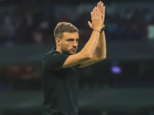 “Esse é o nosso caminho: intensidade e coragem”, afirma Anselmi após vitória do Botafogo