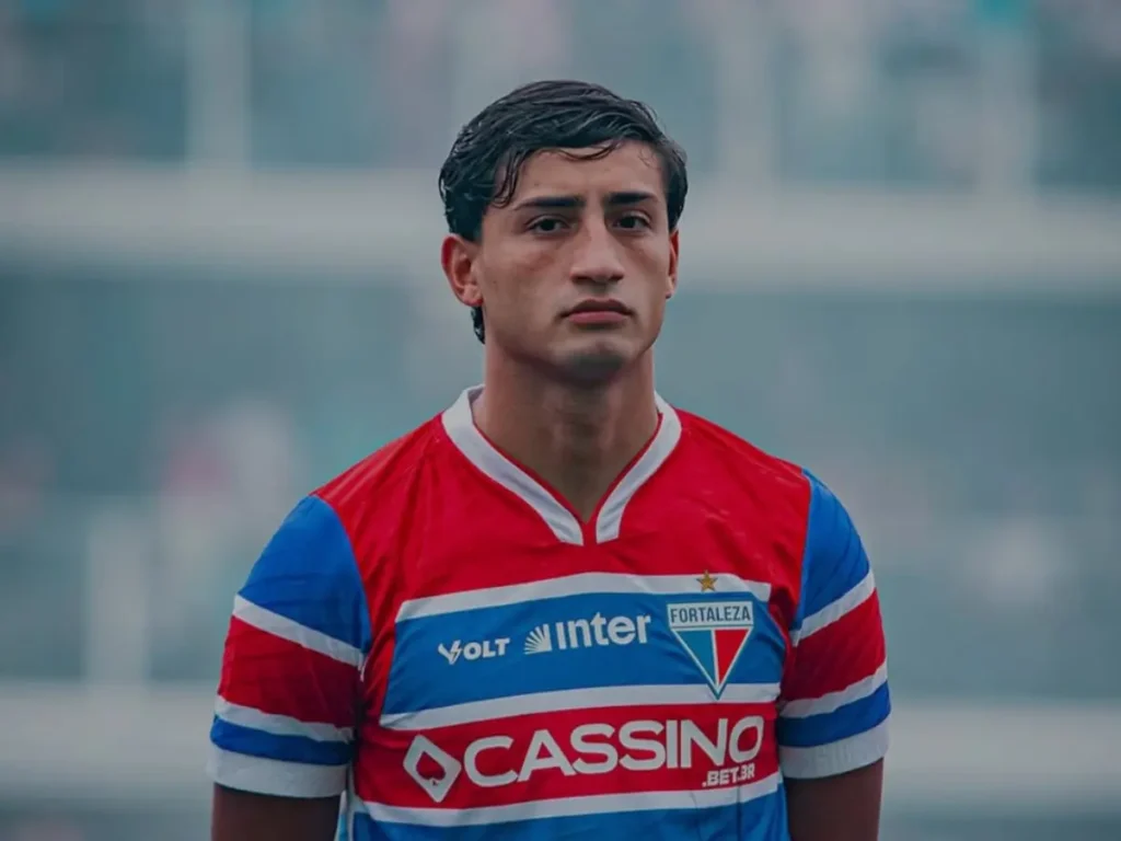 Bragantino encaminha acerto por Juan Herrera junto ao Fortaleza; saiba mais